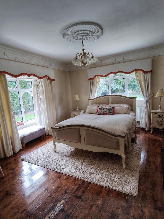 Rooms At Ballysax House The Curragh ภายนอก รูปภาพ