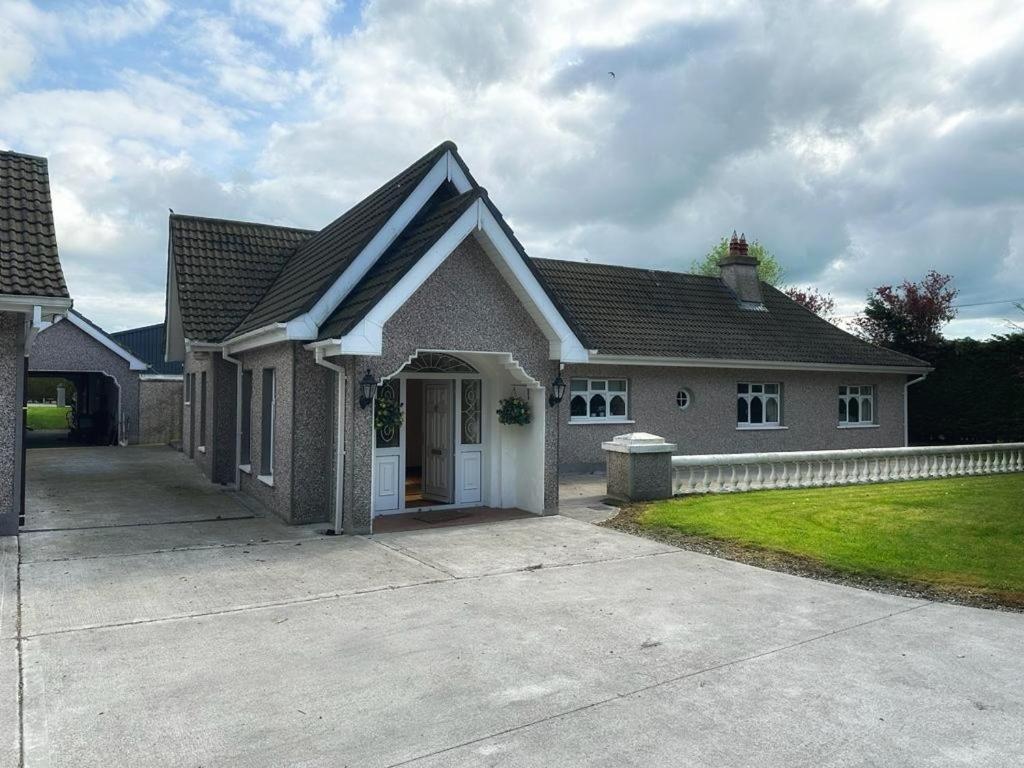 Rooms At Ballysax House The Curragh ภายนอก รูปภาพ